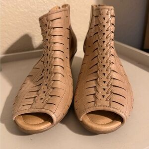 Elegant Earth Tan Women's Peep-Toe Ankle Boots